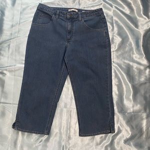Riders By Lee Mid Rise Capri Medium Wash Denim Size 10 M